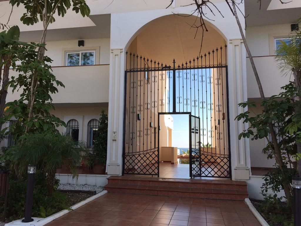 Sinfonia Del Mar Apartment Estepona Eksteriør bilde
