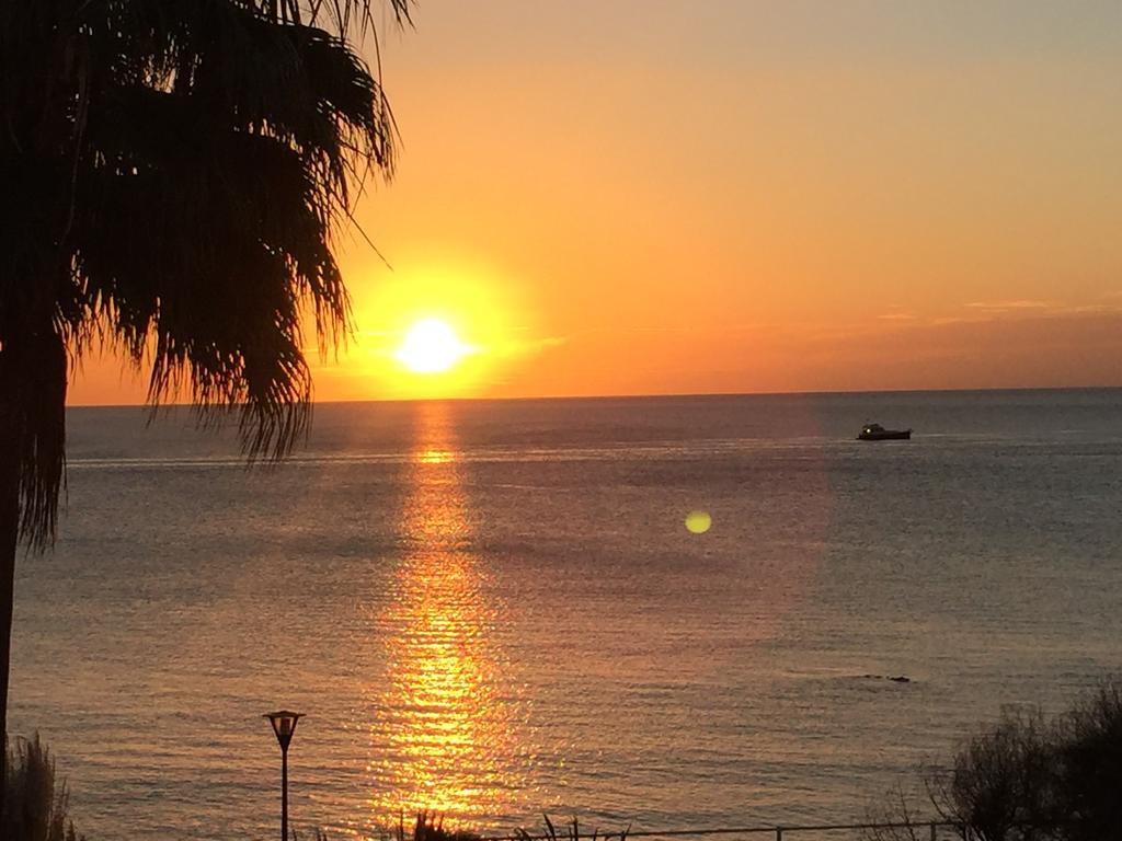 Sinfonia Del Mar Apartment Estepona Eksteriør bilde