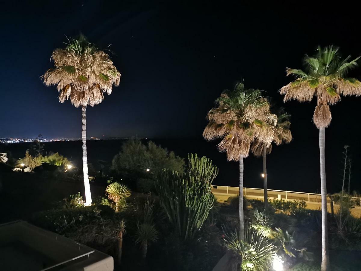 Sinfonia Del Mar Apartment Estepona Eksteriør bilde